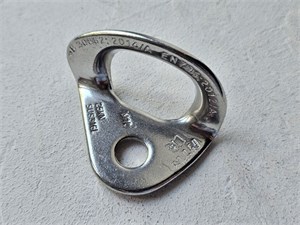 Шлямбурное ухо STAINLESS STEEL HANGER C01226