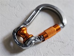 Карабин с роликом LEDTCH Efficient 2LOCK CHP02